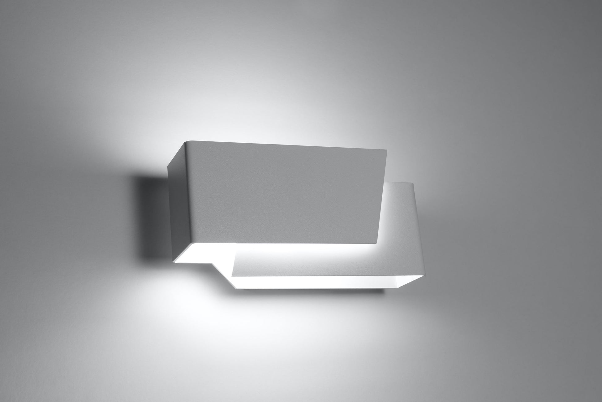 Wall lamp PIEGARE